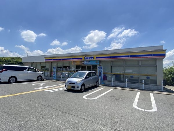 プレヴィア和泉中央3番館 中古マンション(ローソン和泉池田下町店)