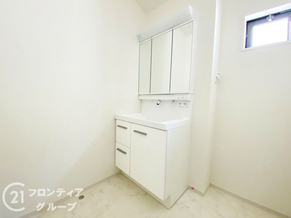 堺市堺区緑町2丁 新築一戸建て 1期 1号棟(洗面台・洗面所)