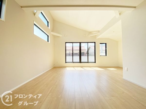 堺市堺区緑町2丁 新築一戸建て 1期 1号棟(リビング)