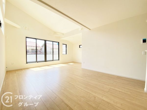 堺市堺区緑町2丁 新築一戸建て 1期 1号棟(リビング)