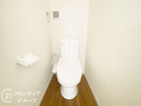 堺市堺区緑町2丁 新築一戸建て 1期 2号棟(トイレ)