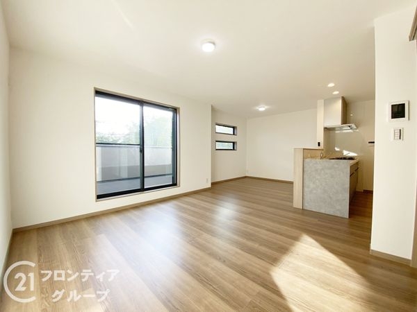 堺市西区堀上緑町２丁　新築一戸建て