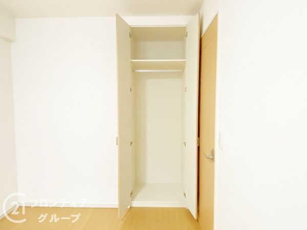 ヴユーイスト泉ヶ丘 中古マンション(収納)