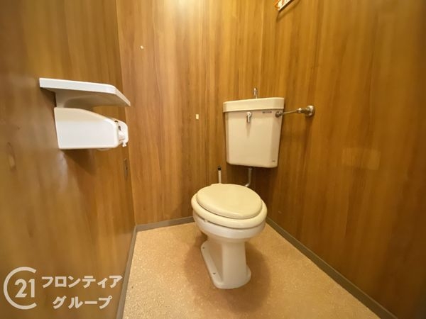 泉北若松台ＡＢ住宅弐号棟　中古マンション