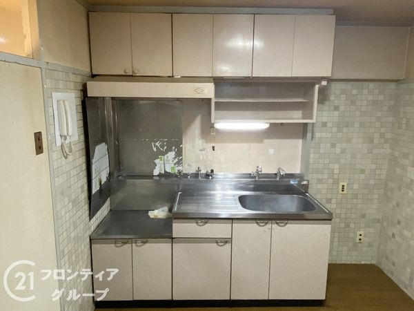 泉北若松台ＡＢ住宅弐号棟　中古マンション