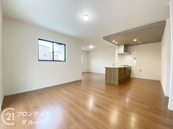 堺市西区浜寺石津町中５丁　新築一戸建て　１期　１号棟