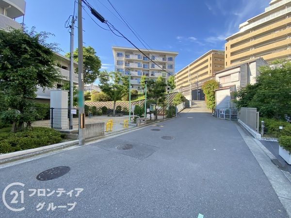 クレアコート上野芝ラベルヴィ　中古マンション