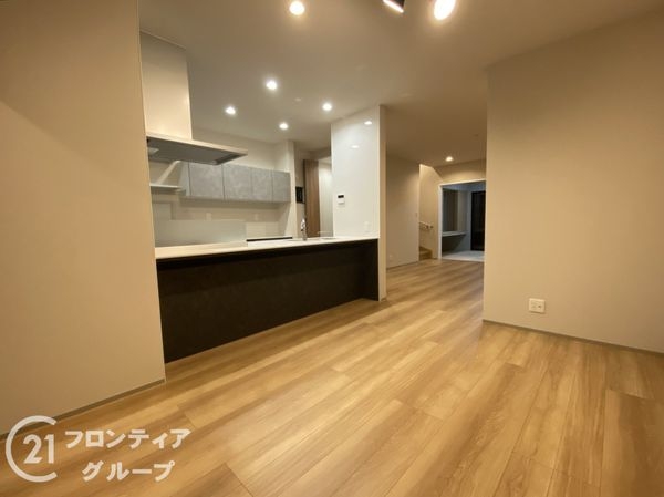 堺市美原区平尾　新築一戸建て