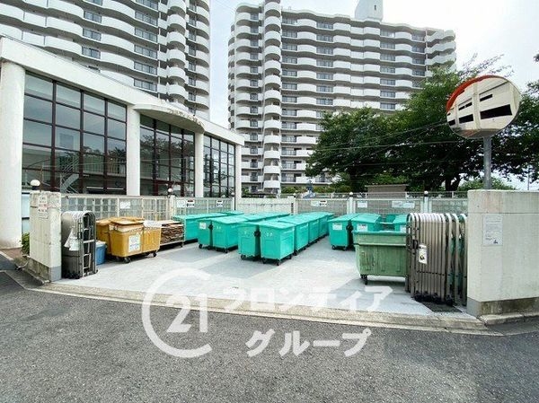 フェルティ・メイツ泉ヶ丘参番館　中古マンション