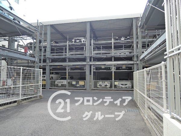 ディークラディア三国ヶ丘 中古マンション(駐車場)