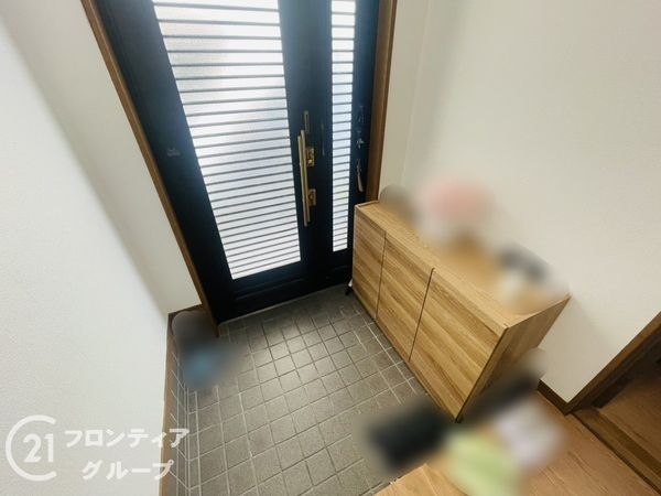 堺市中区楢葉の中古一戸建て(玄関)