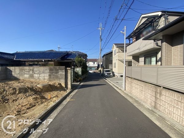 堺市中区福田 新築一戸建て 第8 1号棟(前面道路含む現地写真)