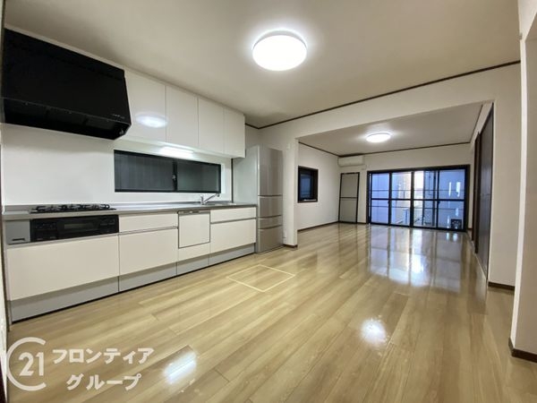 堺市西区浜寺石津町西４丁の中古一戸建て