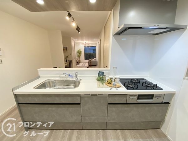 堺市西区鳳中町８丁　中古一戸建て