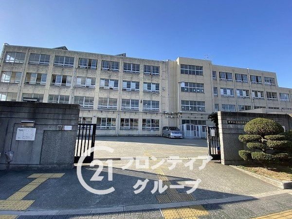 堺市堺区香ヶ丘町３丁　新築一戸建て(堺市立浅香山中学校)