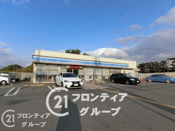 堺市美原区平尾　新築一戸建て　２期　１号棟(ローソン堺美原平尾店)
