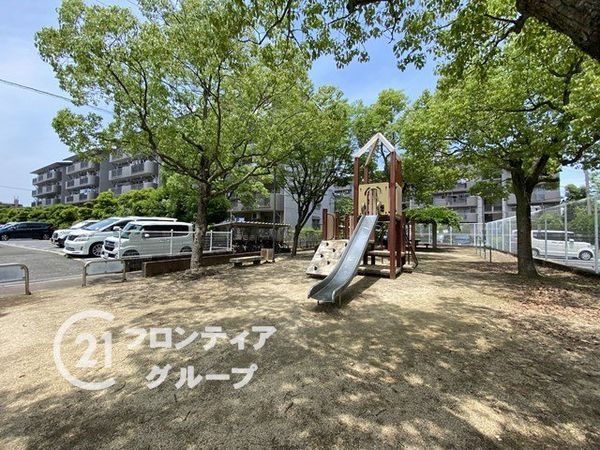 新檜尾台第２次住宅２号棟　中古マンション
