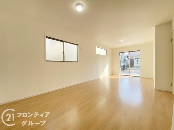 堺市西区浜寺諏訪森町東３丁　新築一戸建て　１期　全１区画