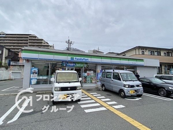 堺市東区西野　新築一戸建て　５期　全１区画(ファミリーマート狭山山本東店)