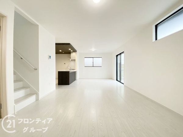 堺市西区浜寺諏訪森町東３丁　新築一戸建て　１期　１号棟