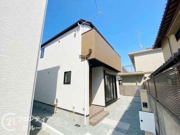 堺市西区浜寺諏訪森町東３丁　新築一戸建て　１期　２号棟