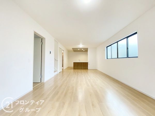 堺市西区浜寺諏訪森町東３丁　新築一戸建て　１期　２号棟