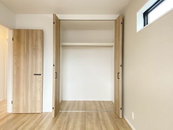 FrontierGardens　堺市堺区中田出井町２丁　…