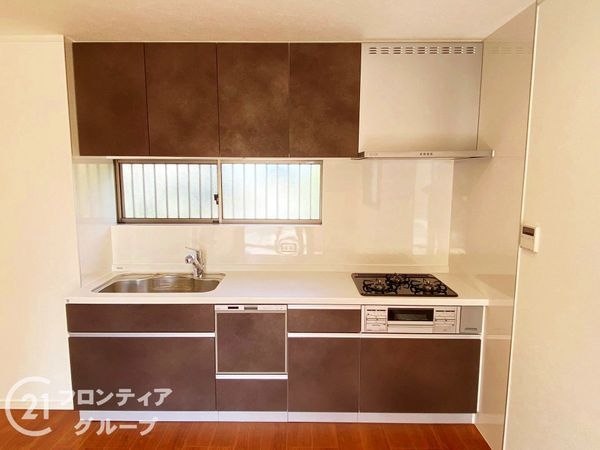 堺市西区草部　中古一戸建て
