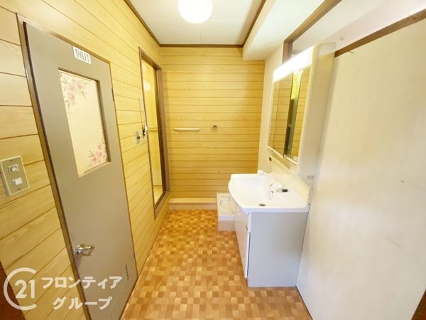 泉北若松台ＡＢ住宅壱号棟　中古マンション