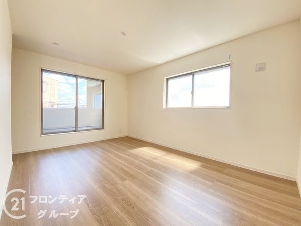 堺市美原区平尾　新築一戸建て　３期　３号棟