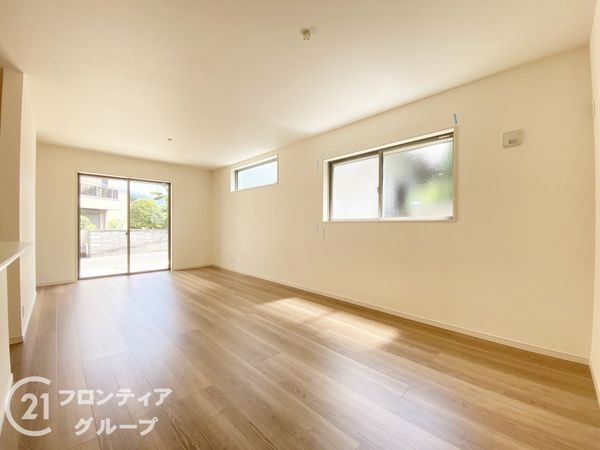 堺市美原区平尾　新築一戸建て　３期　３号棟