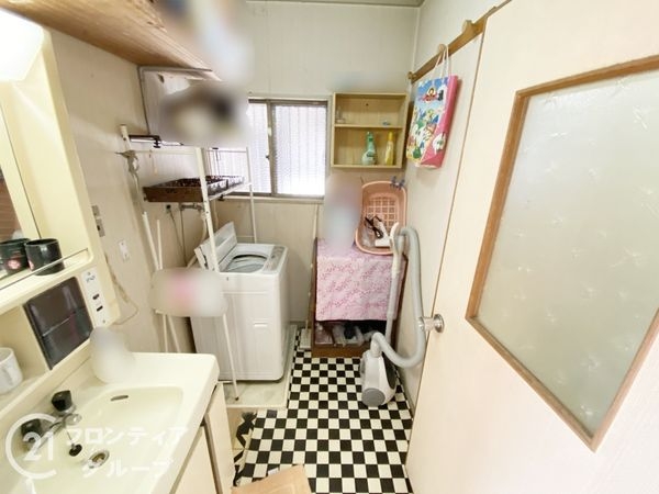 堺市西区浜寺船尾町西４丁の中古一戸建て