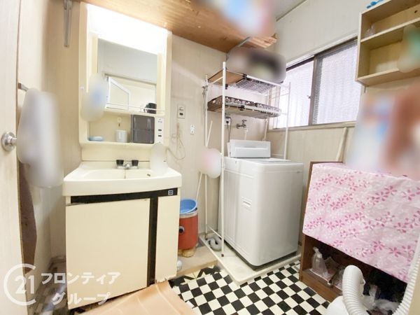堺市西区浜寺船尾町西４丁の中古一戸建て