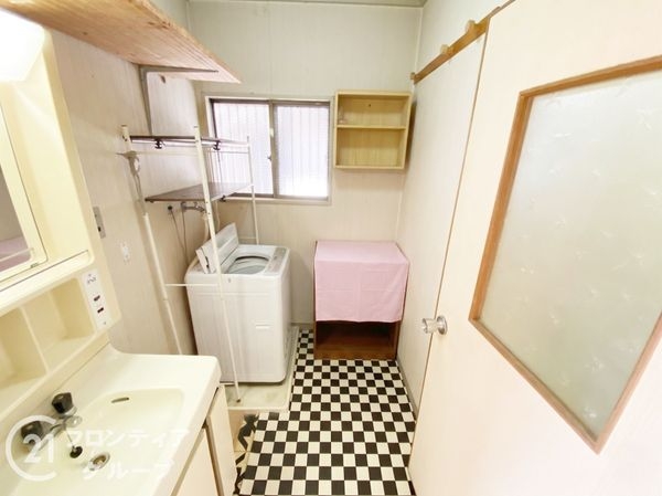 堺市西区浜寺船尾町西４丁の中古一戸建て