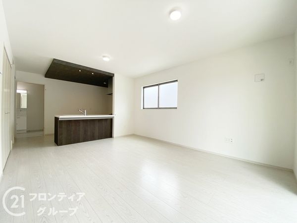 堺市堺区石津町３丁　新築一戸建て　１期　２号棟