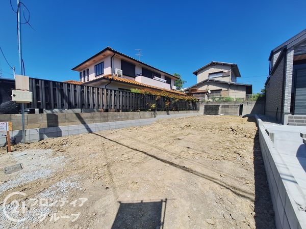 堺市西区堀上緑町１丁　新築一戸建て　２期　全１区画