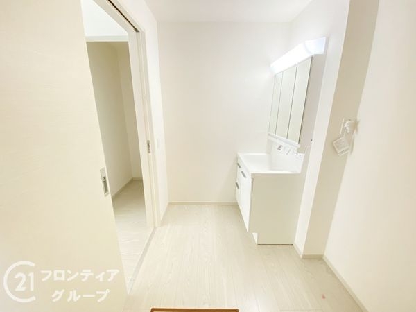 堺市西区堀上緑町１丁　新築一戸建て　２期　全１区画