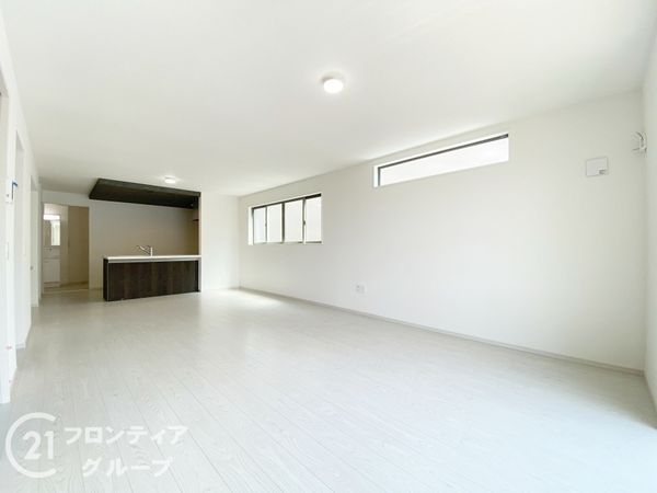 堺市西区堀上緑町１丁　新築一戸建て　２期　全１区画