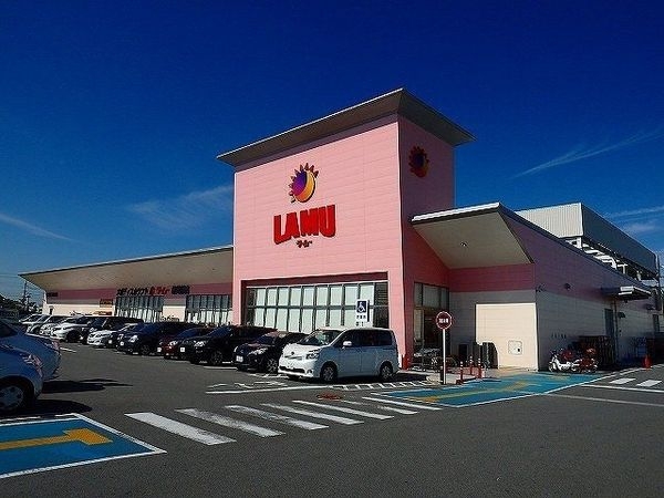 堺市美原区平尾　新築一戸建て　４期　２号棟(ラ・ムー堺美原店)