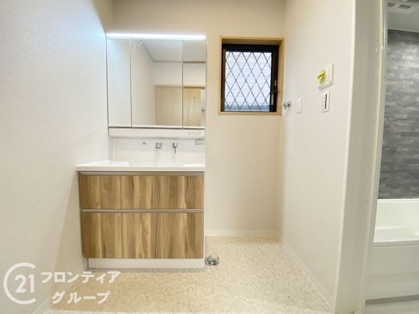 堺市西区鳳西町２丁の中古一戸建て