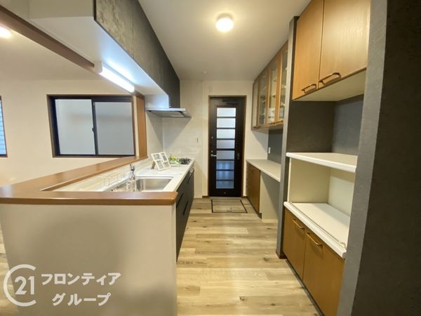 堺市西区浜寺船尾町西２丁の中古一戸建て