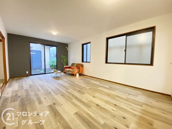 堺市西区浜寺船尾町西２丁の中古一戸建て