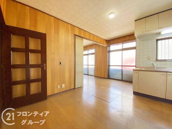 堺市西区上野芝向ヶ丘町６丁の中古一戸建て