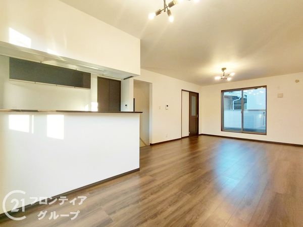 堺市西区鳳南町５丁　中古一戸建て