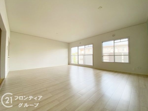 光明池駅前第３住宅８号棟　中古マンション
