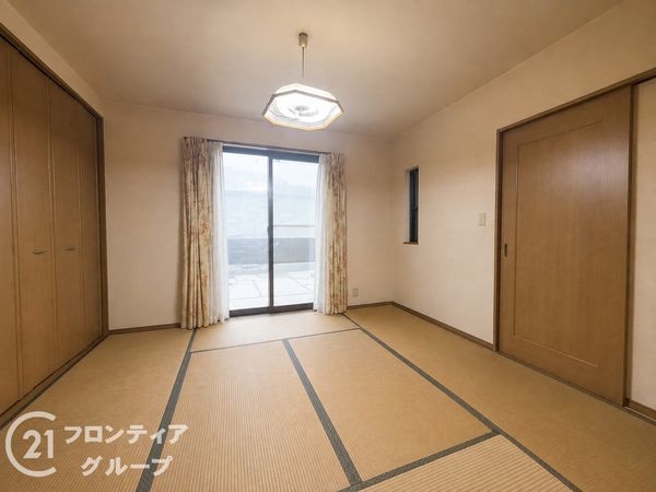 堺市西区草部　中古一戸建て