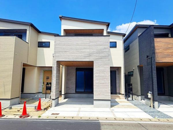 FrontierGardens　東大阪市鴻池町１丁目　新…