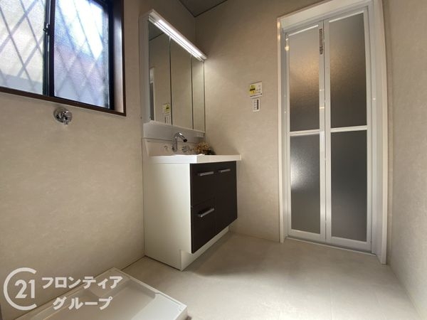 堺市西区上の中古一戸建て