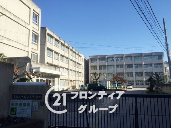 堺市北区中百舌鳥町１丁の中古一戸建て(堺市立中百舌鳥中学校)