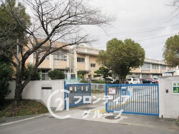 堺市南区宮山台４丁　新築一戸建て　１期　２号棟(堺市立宮山台小学校)